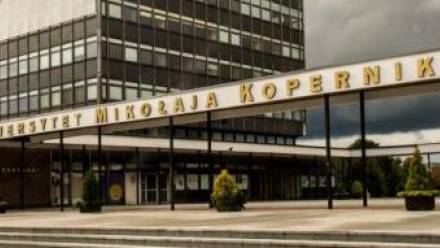 Polski astronom prof. Krzysztof M. Górski został w niedzielę powołany w Toruniu na sekretarza generalnego Akademii Kopernikańskiej. Fot. PAP/Tytus Żmijewski