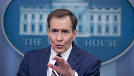 Rzecznik amerykańskiej Rady Bezpieczeństwa Narodowego John Kirby. Fot. PAP/EPA/	MICHAEL REYNOLDS