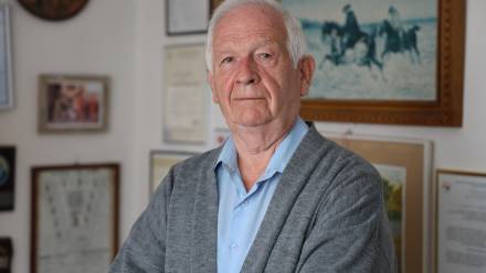 Mirosław Czechowski, koordynator lotu, podczas którego transportowano serce do pierwszej w kraju udanej transplantacji, fot. PAP/Paweł Sierpiński