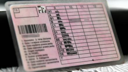 Prawo jazdy, Fot. PAP/Darek Delmanowicz