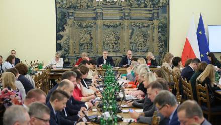 Sejmowa komisja finansów Fot. PAP/Leszek Szymański