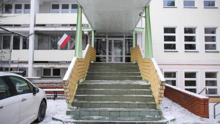 Budynek przy ul. Kieleckiej 45 w Warszawie. Fot. PAP/Albert Zawada