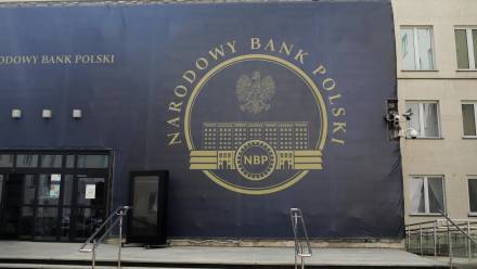 Siedziba NBP w Warszawie Fot. PAP/Albert Zawada