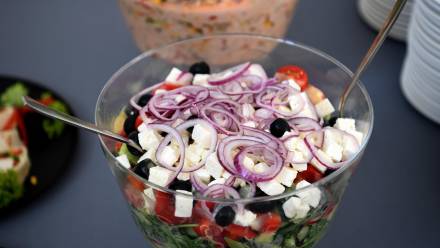 Sałatka. Zdj. ilustracyjne. PAP/Darek Delmanowicz