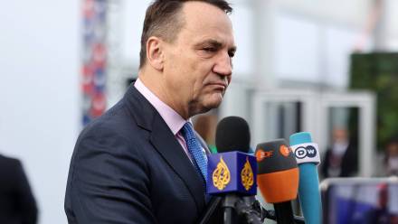 Szef MSZ Radosław Sikorski. Fot. PAP/EPA/Domenic Aquilina