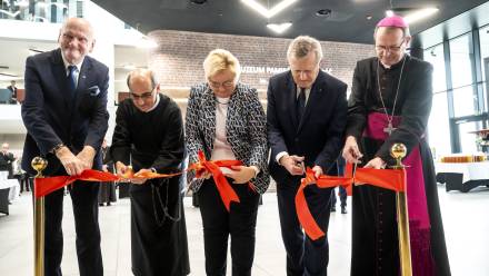 Otwarcie muzeum. Fot. PAP/Tytus Żmijewski