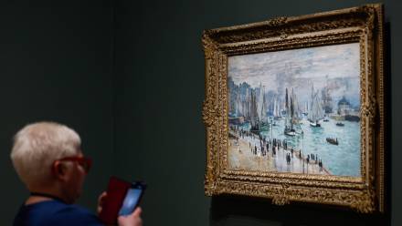 Ekspozycja w Muzeum Orsay Fot. PAP/EPA/Mohammed Badra