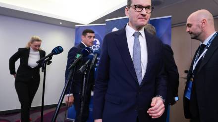 Mateusz Morawiecki. Fot. PAP/EPA/	OLIVIER HOSLET