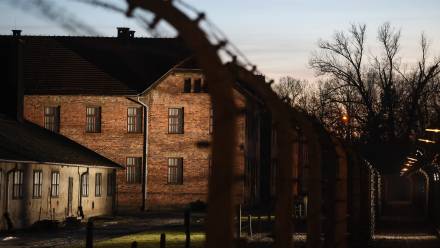 Teren byłego obozu Auschwitz II-Birkenau w Brzezince Fot. PAP/Leszek Szymański