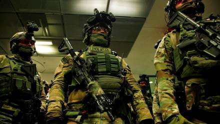 Policyjny kontrterroryści Fot. policja.pl