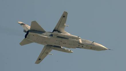 Rosyjski samolot Su-24. Fot. PAP/EPA/	YURI KOCHETKOV