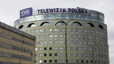 Siedziba TVP przy ul. Woronicza 17 w Warszawie. Fot. PAP/Albert Zawada