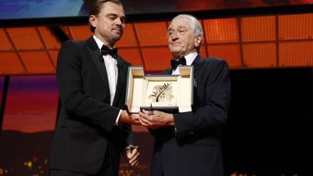 Robert De Niro odebrał Honorową Złotą Palmę Fot. PAP/EPA/GUILLAUME HORCAJUELO