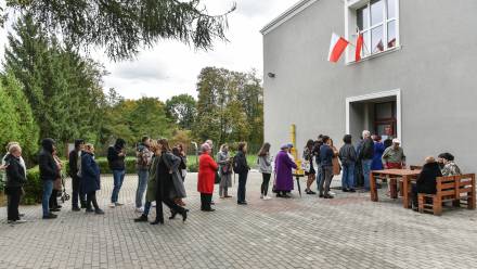 Oddawanie głosów w wyborach. Zdj. ilustracyjne. Fot. PAP/Wojtek Jargiło