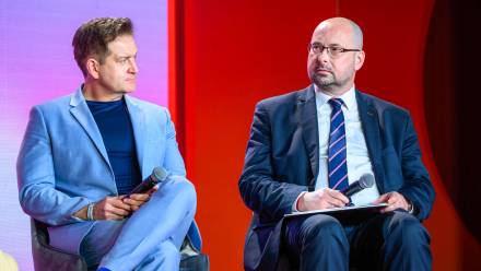 Aleksander Kutela z RASP oraz Prezes Polskiej Agencji Prasowej Marek Błoński Fot. PAP/Jakub Kaczmarczyk