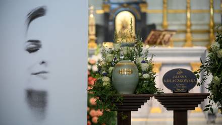 Uroczystości pogrzebowe artystki kabaretowej i aktorki Joanny Kołaczkowskiej Fot. PAP/Marcin Obara