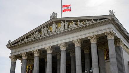 Austriacki parlament. Fot. PAP/EPA/MAX SLOVENCIK