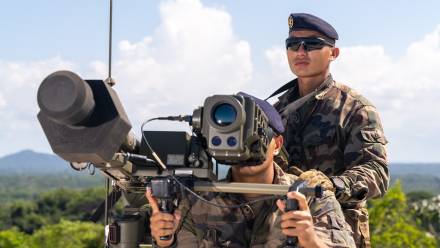 Kilka dronów przeleciało nad bazą wojskową Mourmelon-le-Grand we Francji. Fot. X/FrenchForces (zdjęcie ilustracyjne)