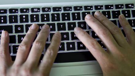 Klawiatura komputerowa Fot. PAP/Maciej Kulczyński