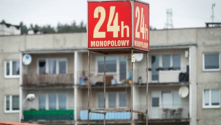 Sklep monopolowy Fot. PAP/Tytus Żmijewski