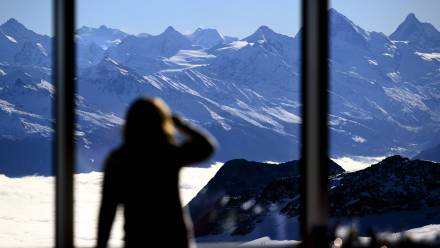 Widok na Alpy w Szwajcarii, zdjęcie ilustracyjne, fot. PAP/EPA/KEYSTONE/LAURENT GILLIERON