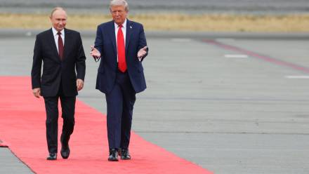 Władimir Putin i Donald Trump podczas spotkania na Alasce Fot. PAP/EPA/GAVRIIL GRIGOROV/SPUTNIK/KREMLIN POOL