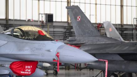 F-16. Photo: PAP/Jakub Kaczmarczyk