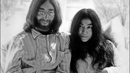 John Lennon i Yoko Ono Fot. PAP/EPA/ANP FILES