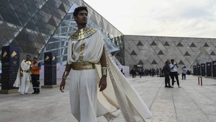 Przygotowania do otwarcia muzeum Fot. PAP/EPA/MOHAMED HOSSAM