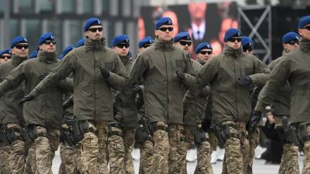 Żołnierze. Zdjęcie ilustracyjne. Fot. PAP/Piotr Nowak