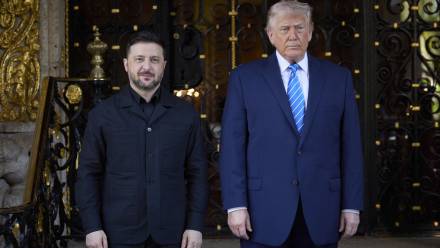 Prezydent USA Donald Trump z prezydentem Ukrainy Wołodymyrem Zełenskim na Florydzie. Fot. PAP/EPA/PRESIDENTIAL PRESS SERVICE HANDOUT