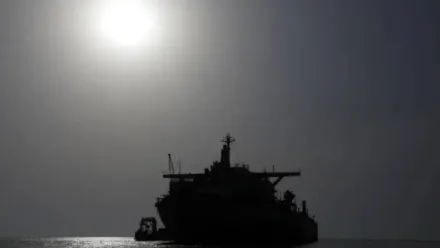 Tankowiec - zdjęcie ilustracyjne Fot. PAP/EPA/YAHYA ARHAB