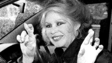 Brigitte Bardot w roku 1998 Fot. PAP/EPA/EDINBURGH EVENING NEWS