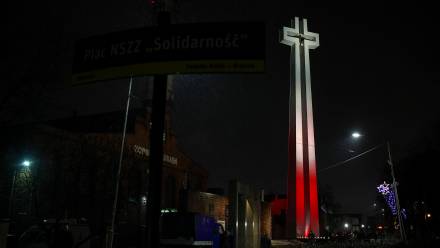 Protest w katowickiej kopalni Wujek rozpoczął się po wprowadzeniu stanu wojennego (13 grudnia 1981 r.). Fot. PAP/	Jarek Praszkiewicz