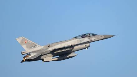 Polski myśliwiec F-16 (zdjęcie ilustracyjne). Fot. PAP/Jakub Kaczmarczyk