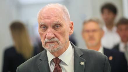 Poseł PiS Antoni Macierewicz. Fot. PAP/Leszek Szymański