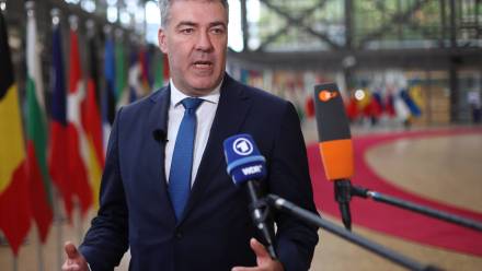 Duński minister ds. energii i klimatu Lars Aagaard. Fot. PAP/EPA/	OLIVIER HOSLET