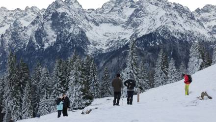Turyści w Tatrach. Fot. PAP/Grzegorz Momot