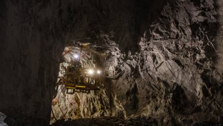 Newecki: pracownik został bezpiecznie uwolniony z maszyny. Fot. Adobe Stock/ Michael Evans (zdjęcie ilustracyjne)