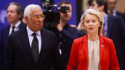 Antonio Costa, Ursula von der Leyen. Fot. PAP/ EPA/OLIVIER HOSLET 