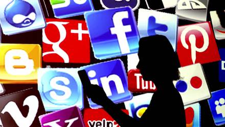 Ikony mediów społecznościowych Fot. PAP/EPA/SEDAT SUNA