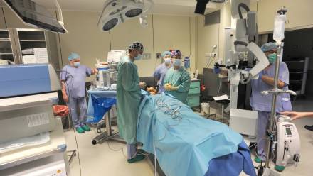 Operacja (zdjęcie ilustracyjne). Fot. PAP/Piotr Kowala