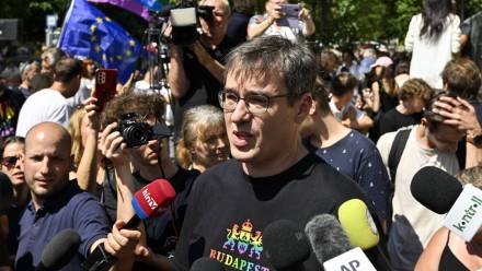 Burmistrz Budapesztu Gergely Karacsony podczas parady, fot. PAP/EPA/MTI/Tamas Purger