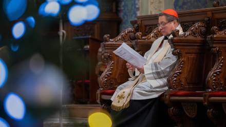 Decyzją kard. Grzegorza Rysia w Archidiecezji Krakowskiej cała składka z niedzieli, 1 lutego zostanie przeznaczona na pomoc dla Kijowa. Fot. PAP/Szymon Łabiński