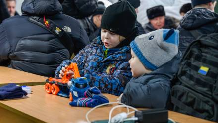 Ogrzewany namiot w Kijowie. Fot. PAP/	Vladyslav Musiienko