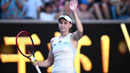 Elena Rybakina. Fot. PAP/EPA/JOEL CARRETT