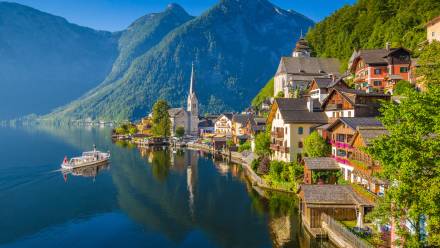 Austriacka wioska Hallstatt. Fot. JFL Photography/Adobe stock