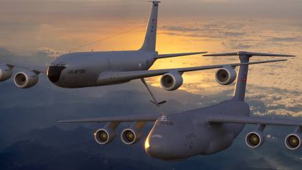 Samoloty transportowe C-5. Fot. Adobe Stock/Mike Mareen