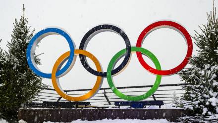 Koła olimpijskie. Fot. PAP/EPA/JEAN-CHRISTOPHE BOTT