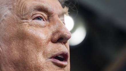 Projekt trafi na biurko prezydenta USA, który zapowiedział jego podpisanie. Fot. PAP/EPA/	JIM LO SCALZO